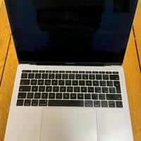 MacBook PRO 13-inch/256GB/8GB