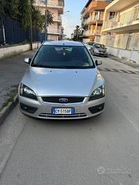 Ford focus II  2005-1.8 TDCi 129000 km