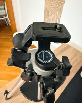 Treppiede con testa manfrotto #56