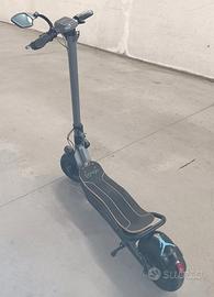 Monopattino Bongo Cecotec Z-Blue 1100W