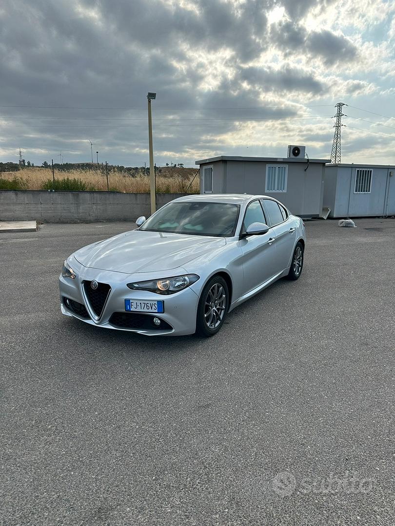 Alfa Romeo Giulia (2016)