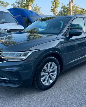 Volkswagen Tiguan 2.0 TDI 150 CV SCR DSG Life