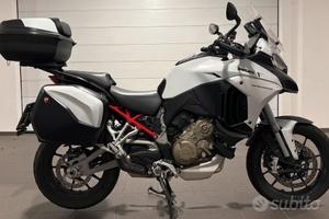 Multistrada v4 s Travel&Radar