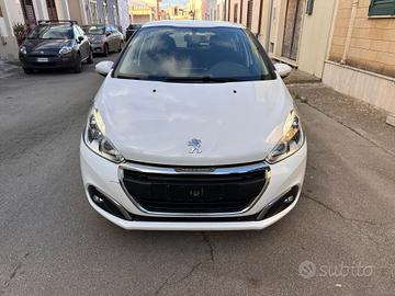 Peugeot 208 PureTech 82 5p. GPL Active