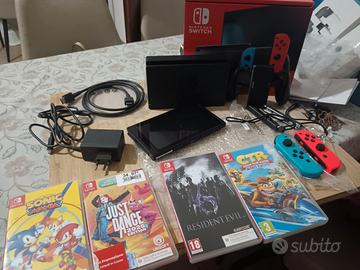 Nintendo Switch come nuova + 4 giochi + garanzia