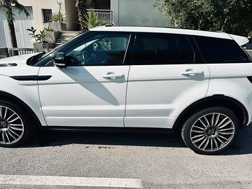 Land Rover evoque 2.2