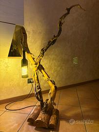 Lampada in legno artigianale