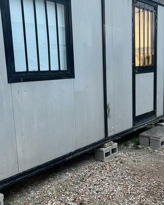 Box container