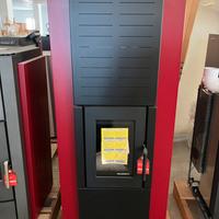 Stufa a pellet Palazzetti Olga idro 20 kw con ACS