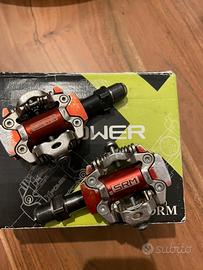 Pedali con powermeter