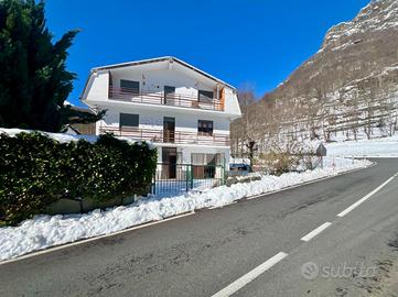 CASA SEMINDIPENDENTE A LEMIE