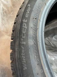 GOMME TERMICHE 255/45 R19 104W