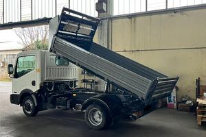 Nissan cabstar 2.5 dci ribaltabile 2015