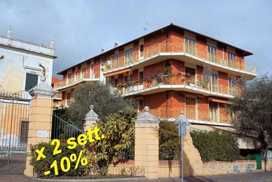 Riviera dei Fiori in centro, a 100 m spiaggia