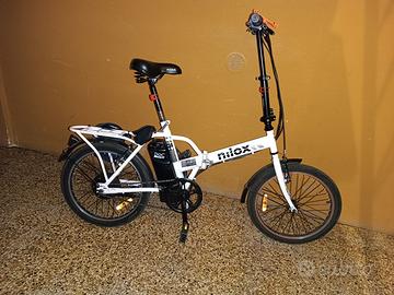 BICI PIEGHEVOLE PEDALATA ASSIST BATTERIA ESAUSTA