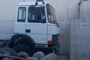 Iveco 330-30