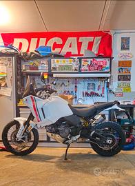 Ducati DesertX 2024