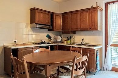 Cucina in rovere massello