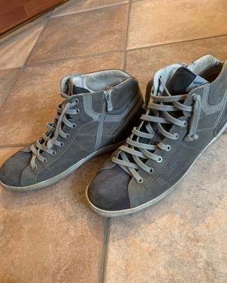 Scarpe sportive uomo nero giardini