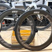 Zipp 404 Firecrest Disc Tubeless Ready Garanzia