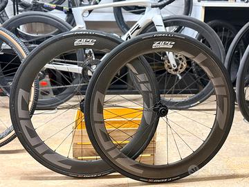 Zipp 404 Firecrest Disc Tubeless Ready Garanzia