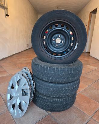 4 cerchi toyota yaris originali 175/65/15
