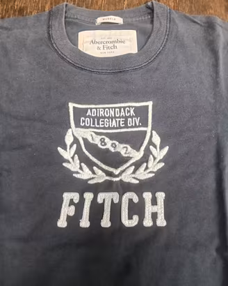 T-shirt Abercrombie & Fitch 