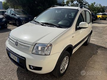 Fiat Panda 1.3 MJT 16V DPF 4x4 Climbing