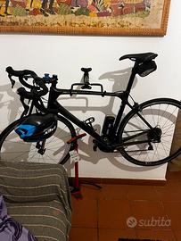 Bici fa corsa in carbonio giant ultegra