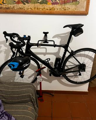 Bici fa corsa in carbonio giant ultegra