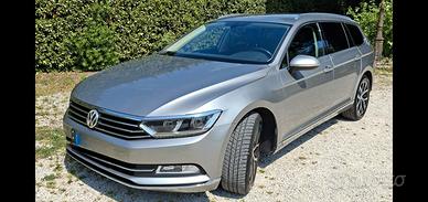 Volkswagen Passat Variant 2.0 TDI DSG Highline Blu