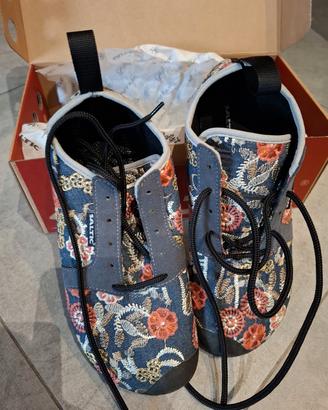 Scarpe da donna Mai usate