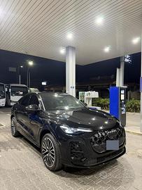 Audi Q5 SPB 40 TDI quattro S tronic Identity Black