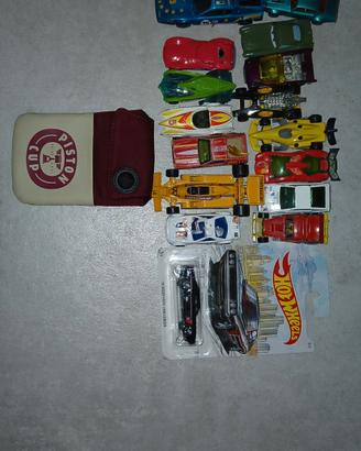 set di 15 macchinine + hotwheels e marsupio