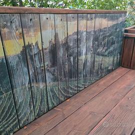 Panca in legno con disegno e cuscino su misura