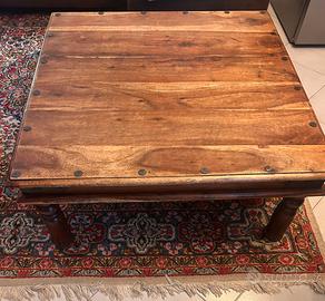 Tavolo da salotto in stile etnico in legno