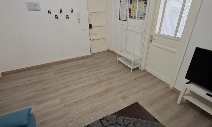 Ristrutturato 3 vani zona Oreto/Stazione