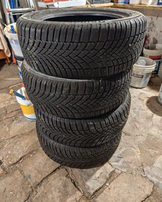Gomme invernali bridgestone 215/55 r17
