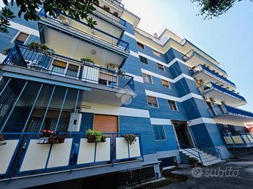 4 LOCALI A TORRE DEL GRECO