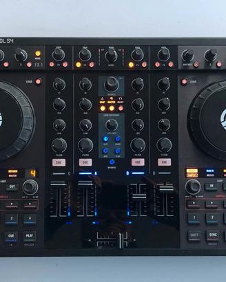 Traktor s4 mk1