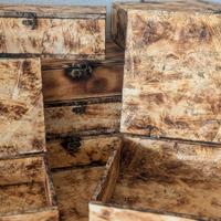 Scatole artigianali in legno effetto bruciato 