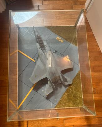 Modellino F-15 Eagle USAF in teca