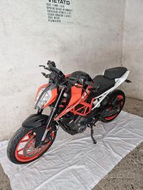 KTM DUKE 390 2020