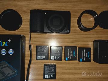 Ricoh GR IV 650 scatti accessori no Fowa