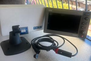 Navigatore gps per imbarcazioni con scheda mediter