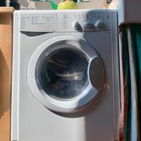 lavasciuga Indesit widl 126