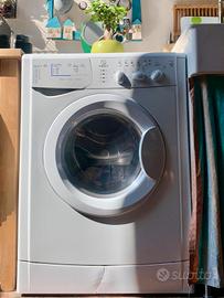 lavasciuga Indesit widl 126
