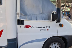 Camper semi integrale Roller Tim