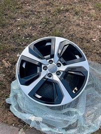 Cerchio oroginale audi A1