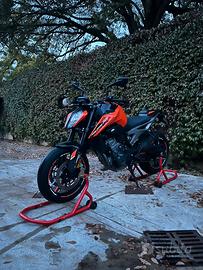 KTM Duke 790 patente A 2